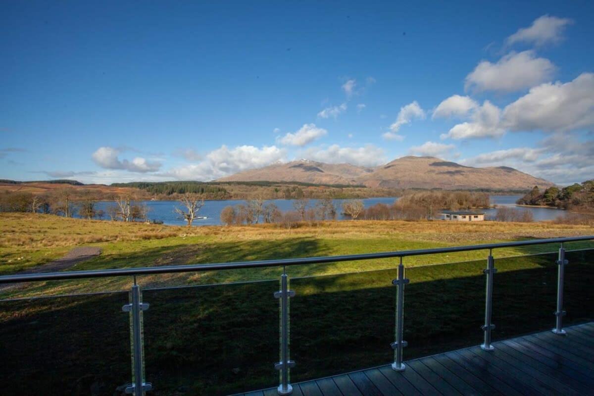 New Build Lodge With Stunning Views Of Loch Awe Hayfield  Esterno foto