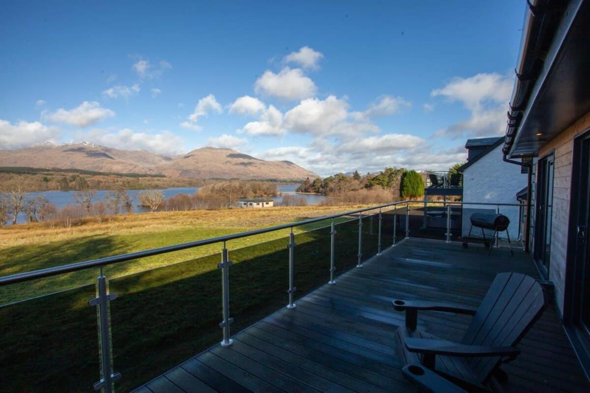 New Build Lodge With Stunning Views Of Loch Awe Hayfield  Esterno foto