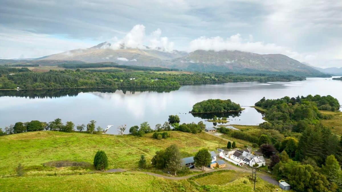 New Build Lodge With Stunning Views Of Loch Awe Hayfield  Esterno foto