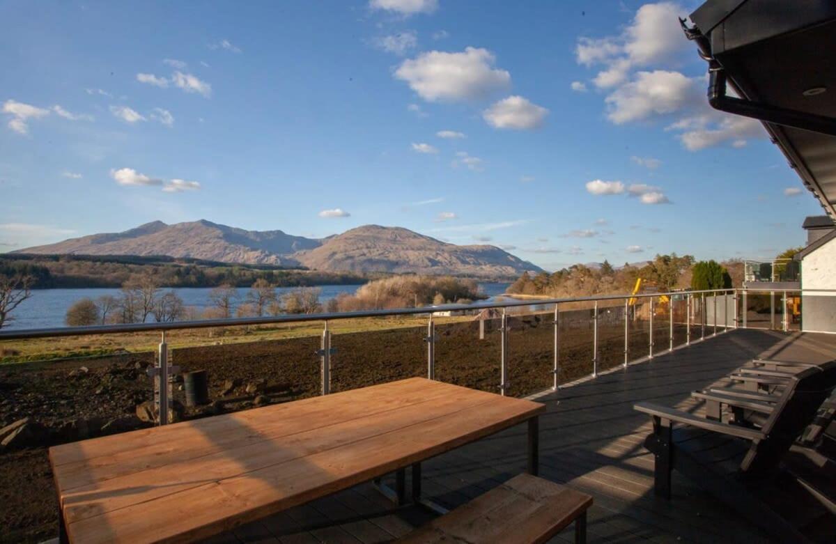 New Build Lodge With Stunning Views Of Loch Awe Hayfield  Esterno foto