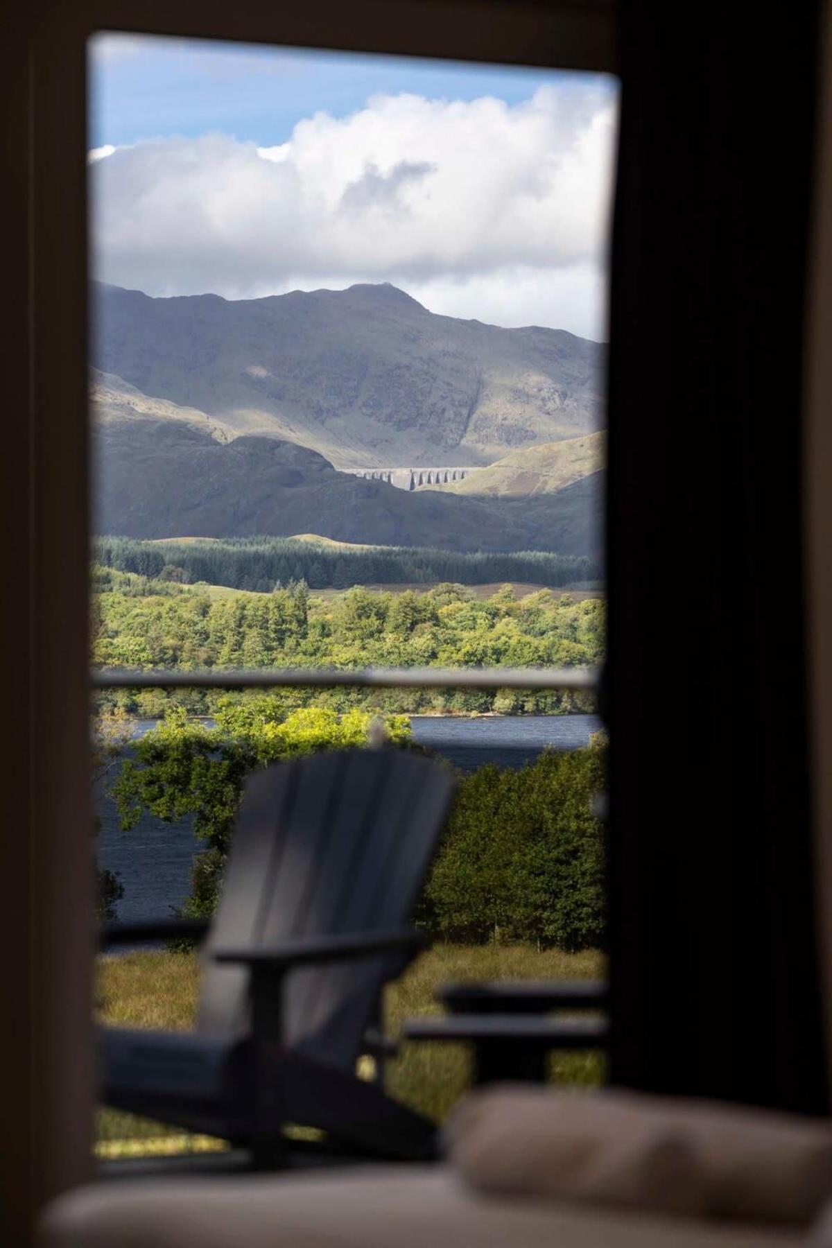 New Build Lodge With Stunning Views Of Loch Awe Hayfield  Esterno foto