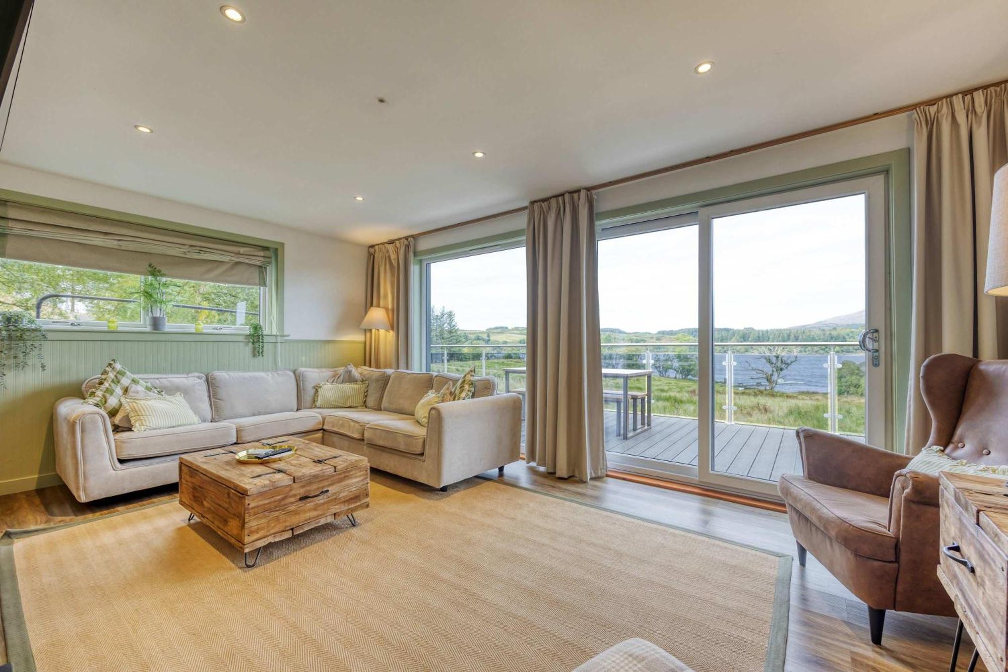 New Build Lodge With Stunning Views Of Loch Awe Hayfield  Esterno foto